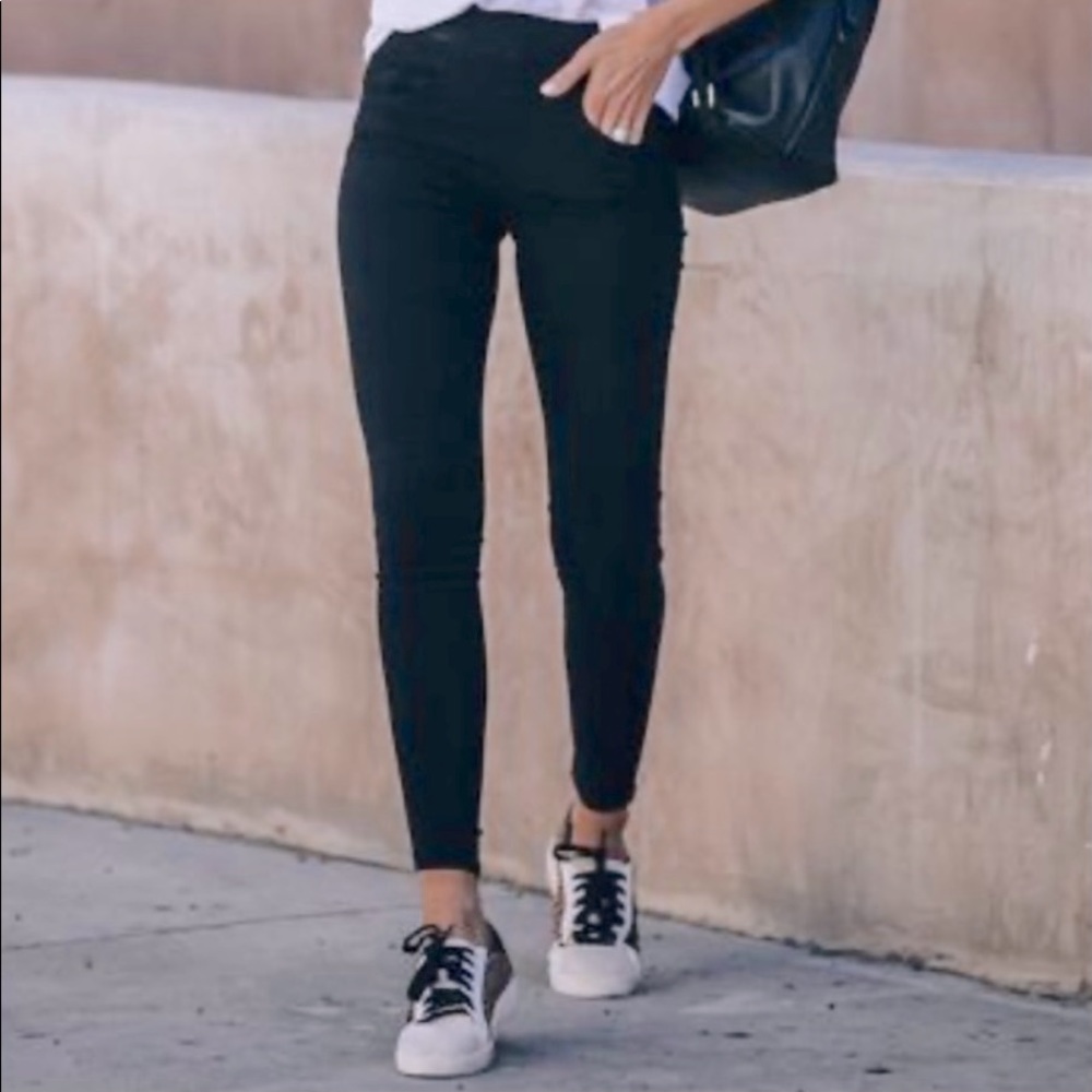 NWOT Vici Special A Black Jegging